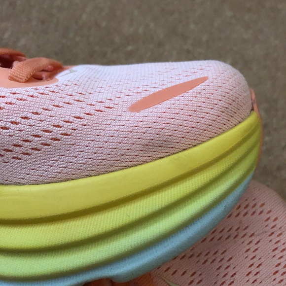 Hoka - Picture 2 of 12